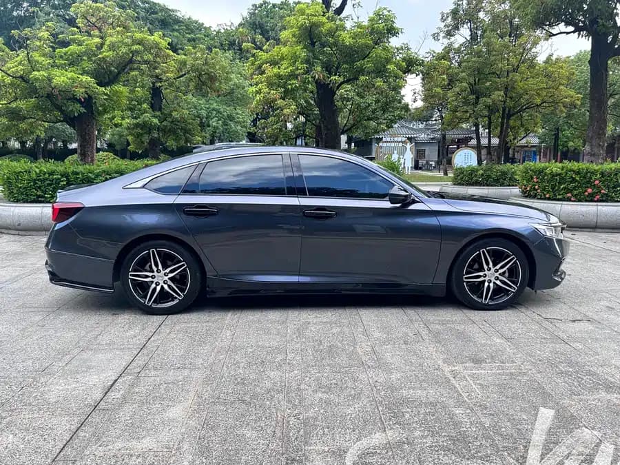 Honda Accord - фото 8