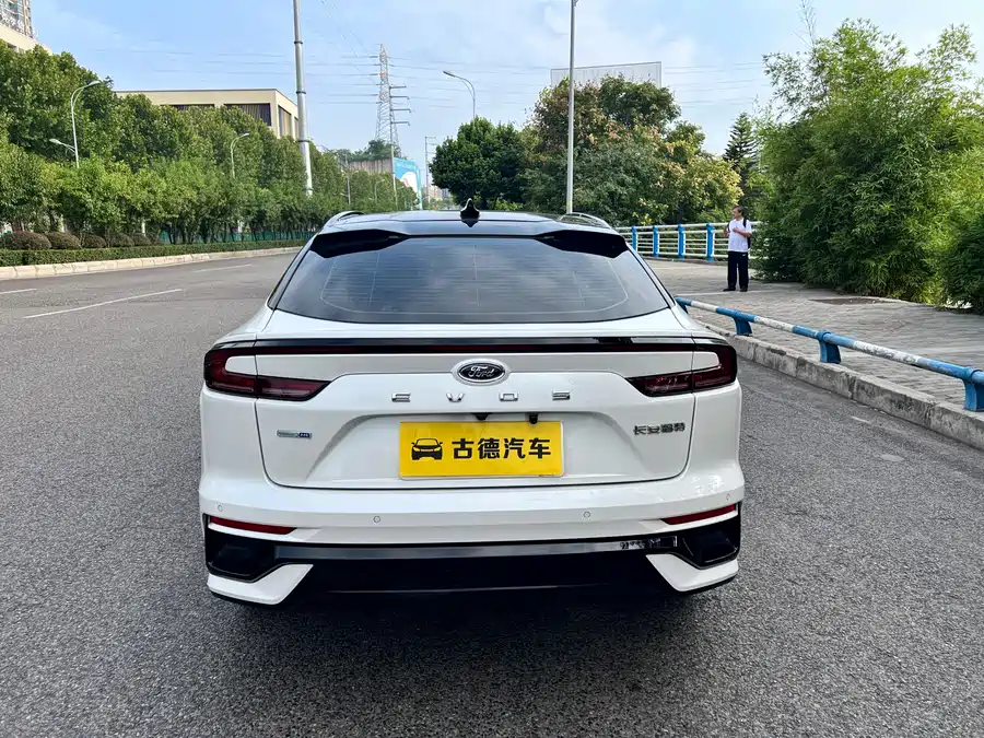 Ford EVOS - фото 6