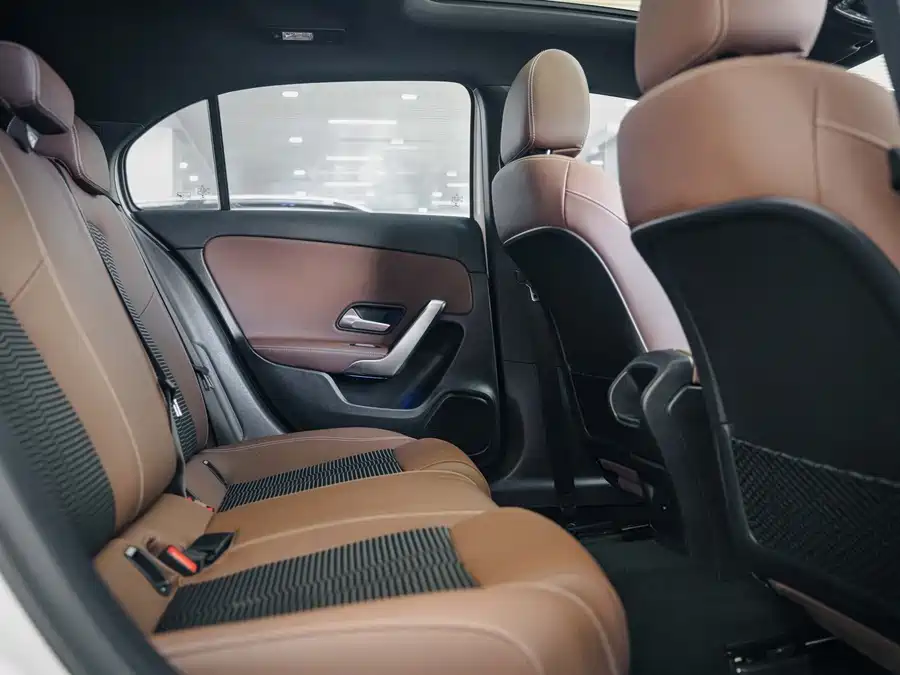 Mercedes A-Class - фото 29