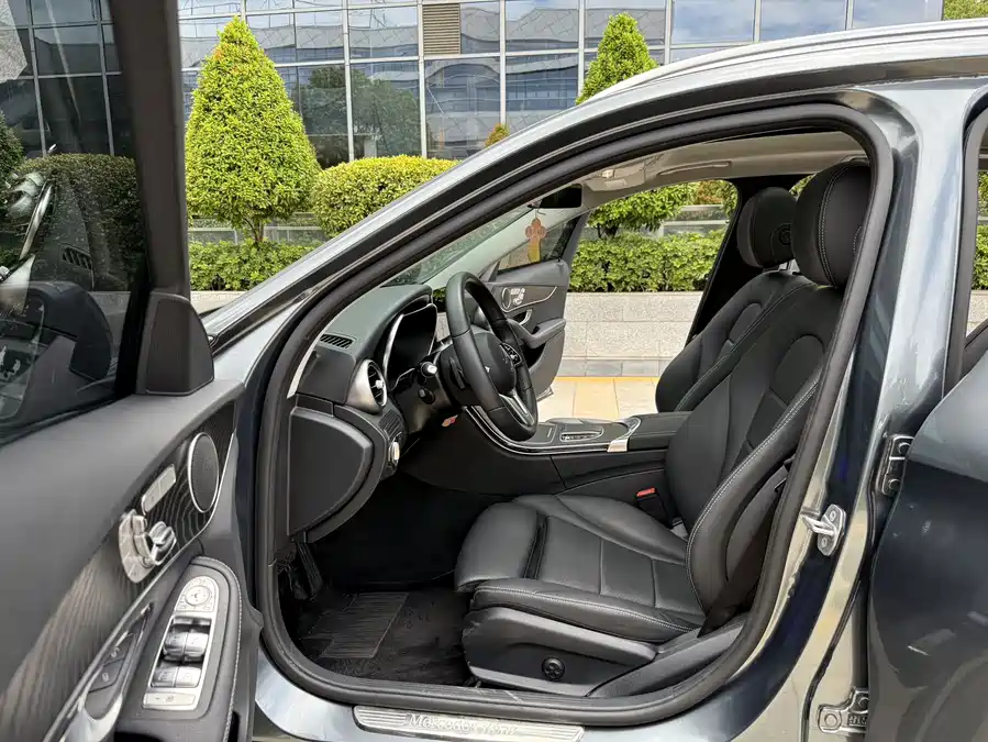 Mercedes C-Class - фото 4